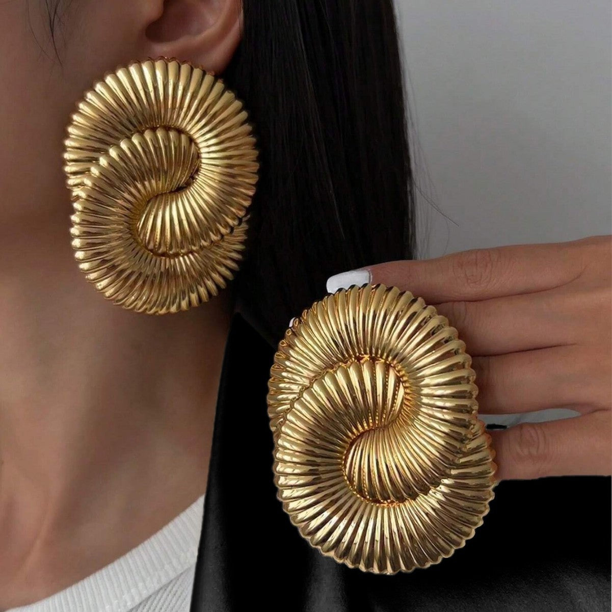 Twisted Large Earring