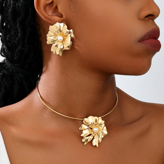 Floral Necklace & Earring Set