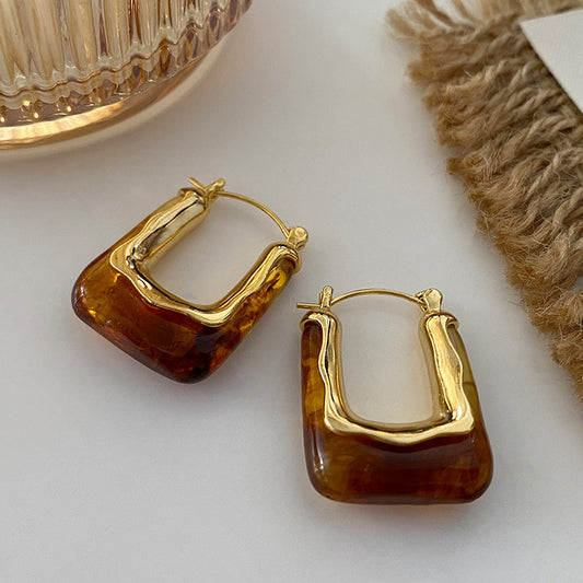 U-shaped Earring (Brown)