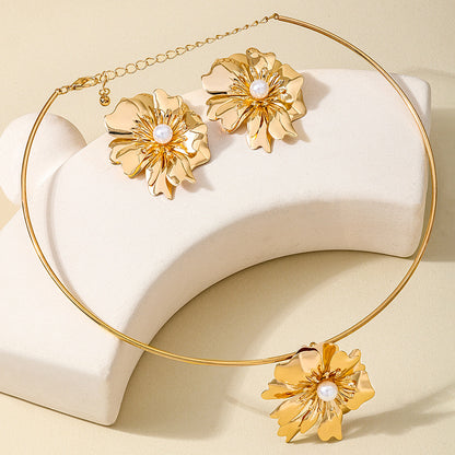 Floral Necklace & Earring Set