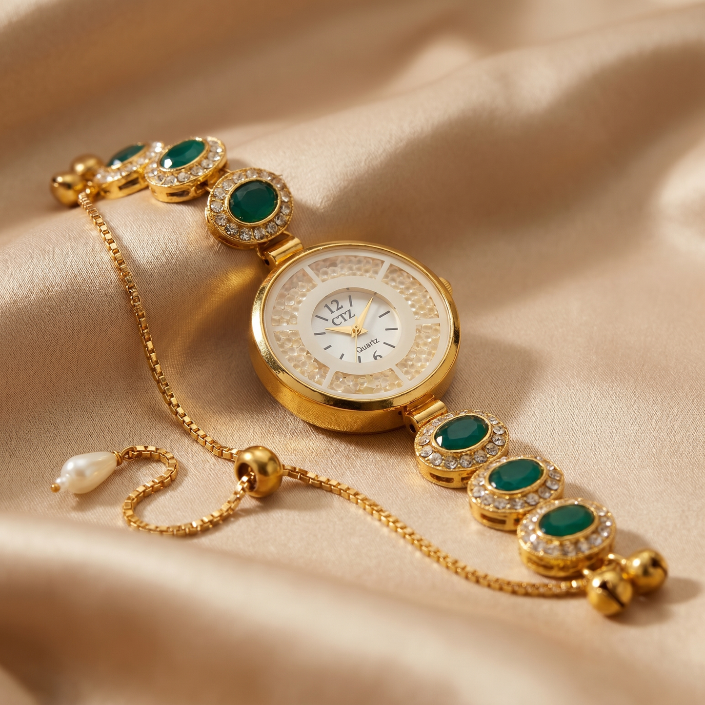 Elegant Emerald Stone Heritage Bracelet Watch