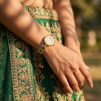 Elegant Emerald Stone Heritage Bracelet Watch