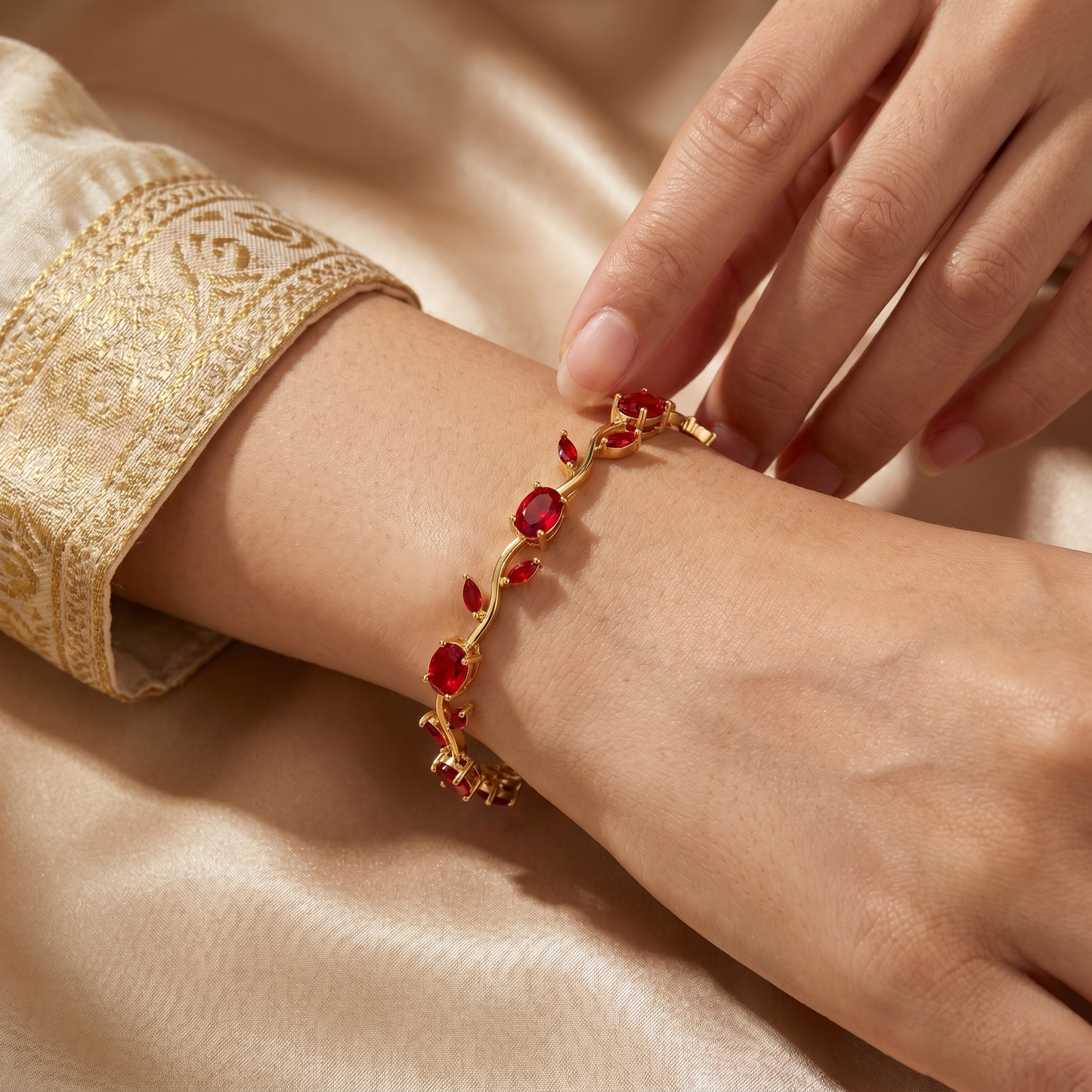 Tulip Floral Bracelet -18K Coquette Flower Bracelet